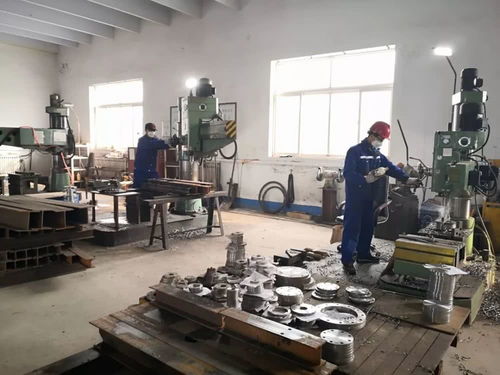 快遞員、外賣小哥、網約車司機、工廠員工與網絡工程人員的口罩供應現狀分析